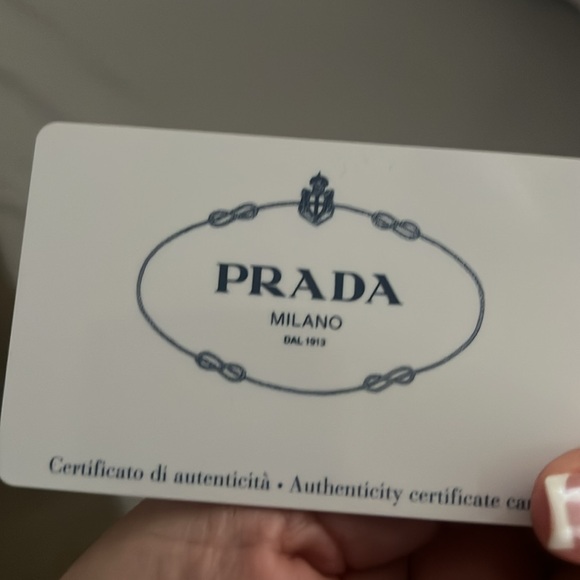 Prada red wallet - Picture 8 of 8